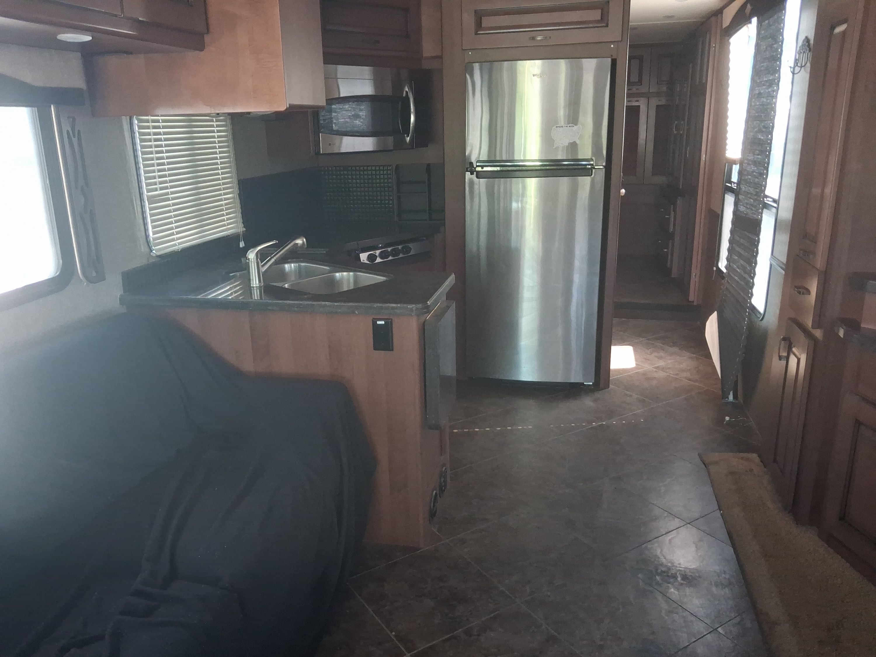2014 Fleetwood EXCURSION 35C in syracuse NY