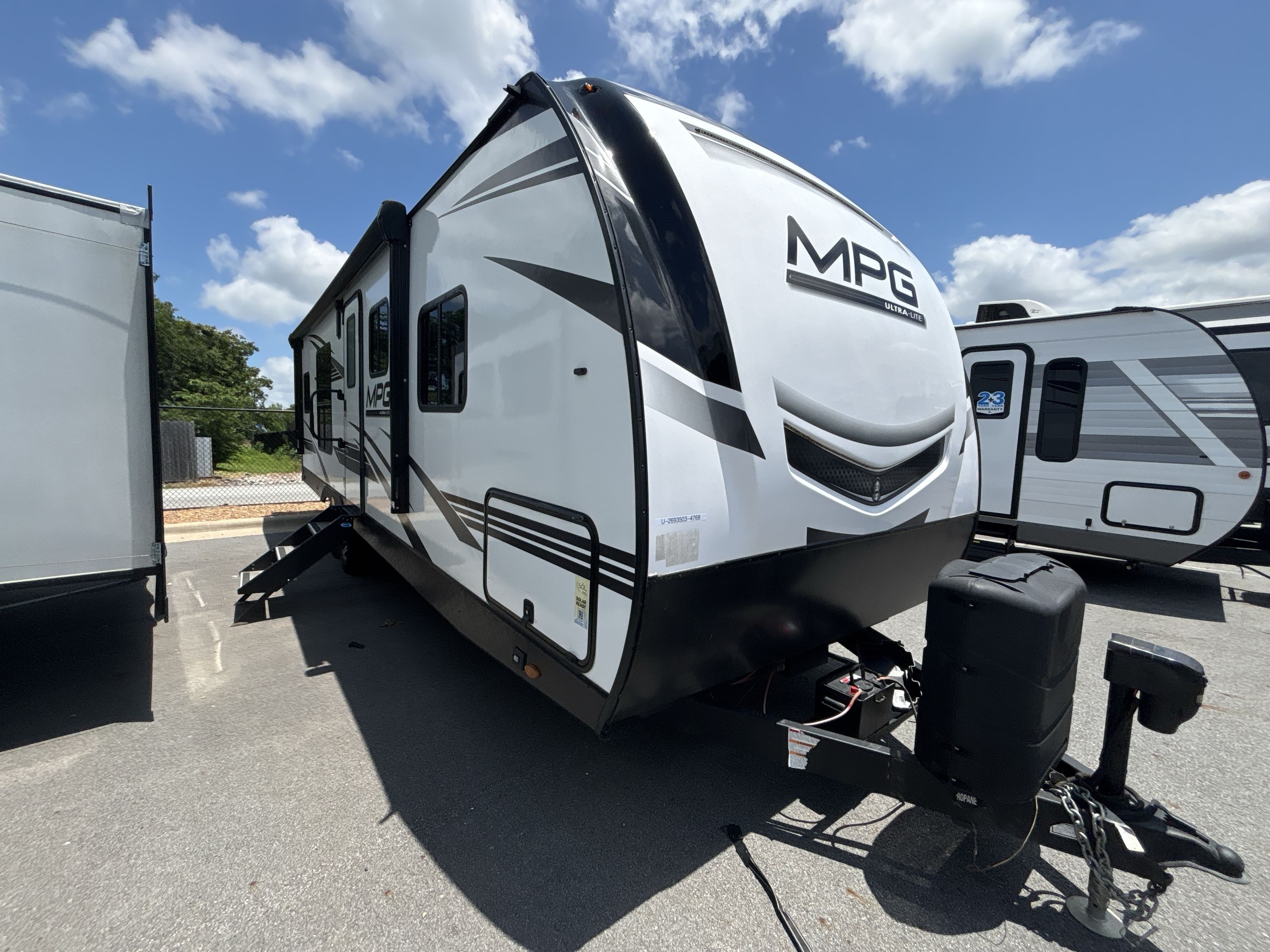 2023 Cruiser Rv MPG 2700TH Travel Trailer Toy Hauler RV