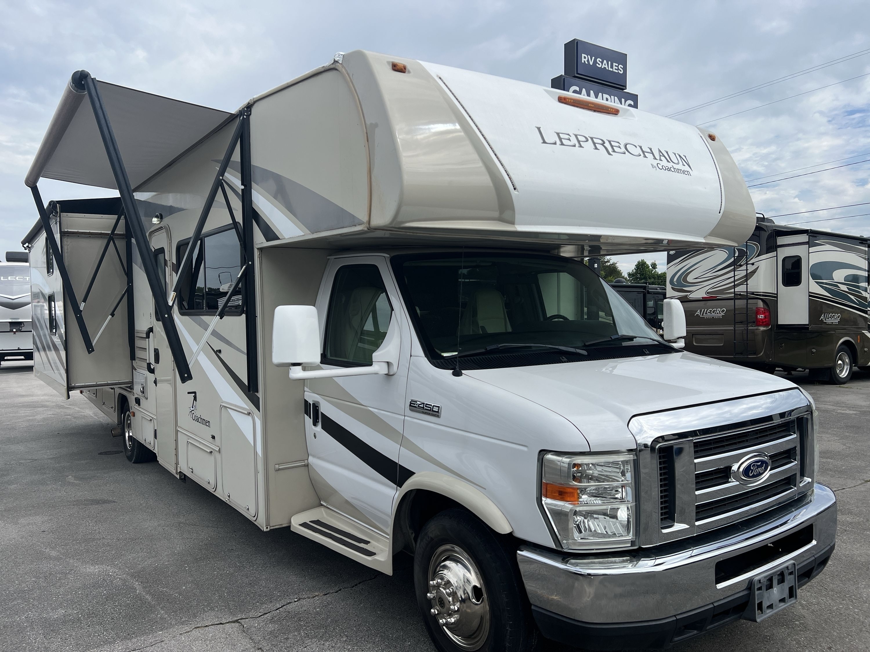 2017 Coachmen LEPRECHAUN 310BH in nashville TN