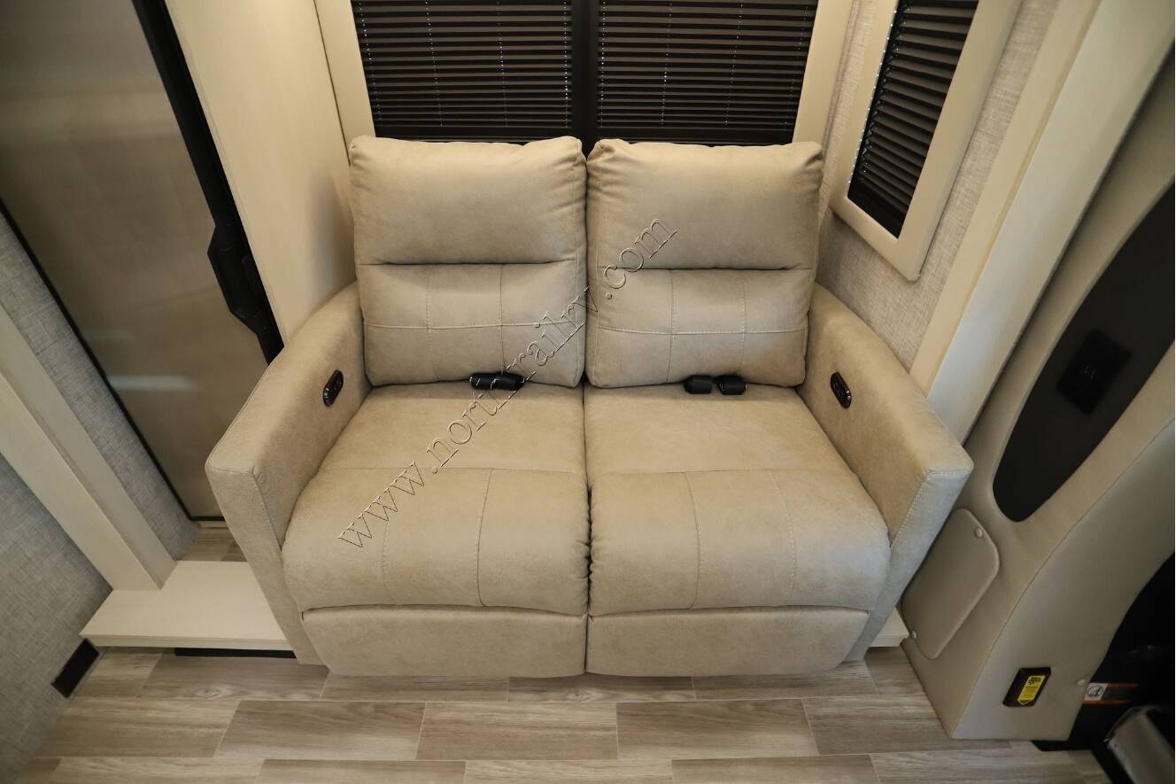 A photo of this 2026 Tiffin Motor Homes Wayfarer 25XLW