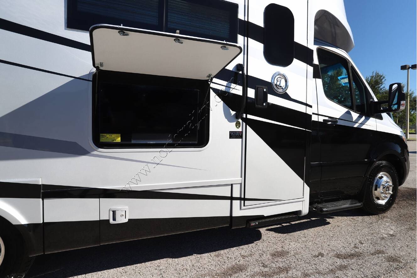 A photo of this 2026 Tiffin Motor Homes Wayfarer 25XLW