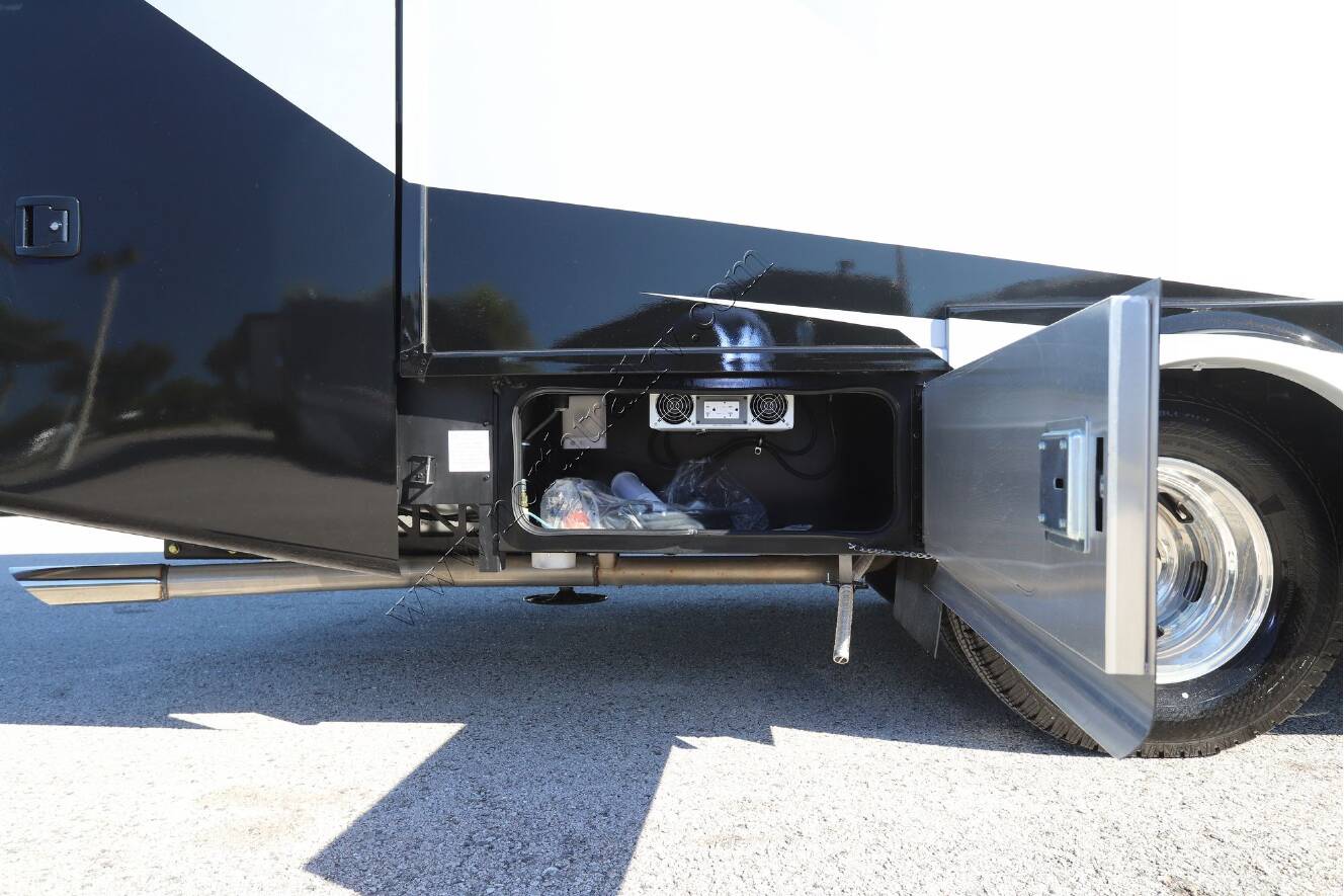 A photo of this 2026 Tiffin Motor Homes Wayfarer 25XLW