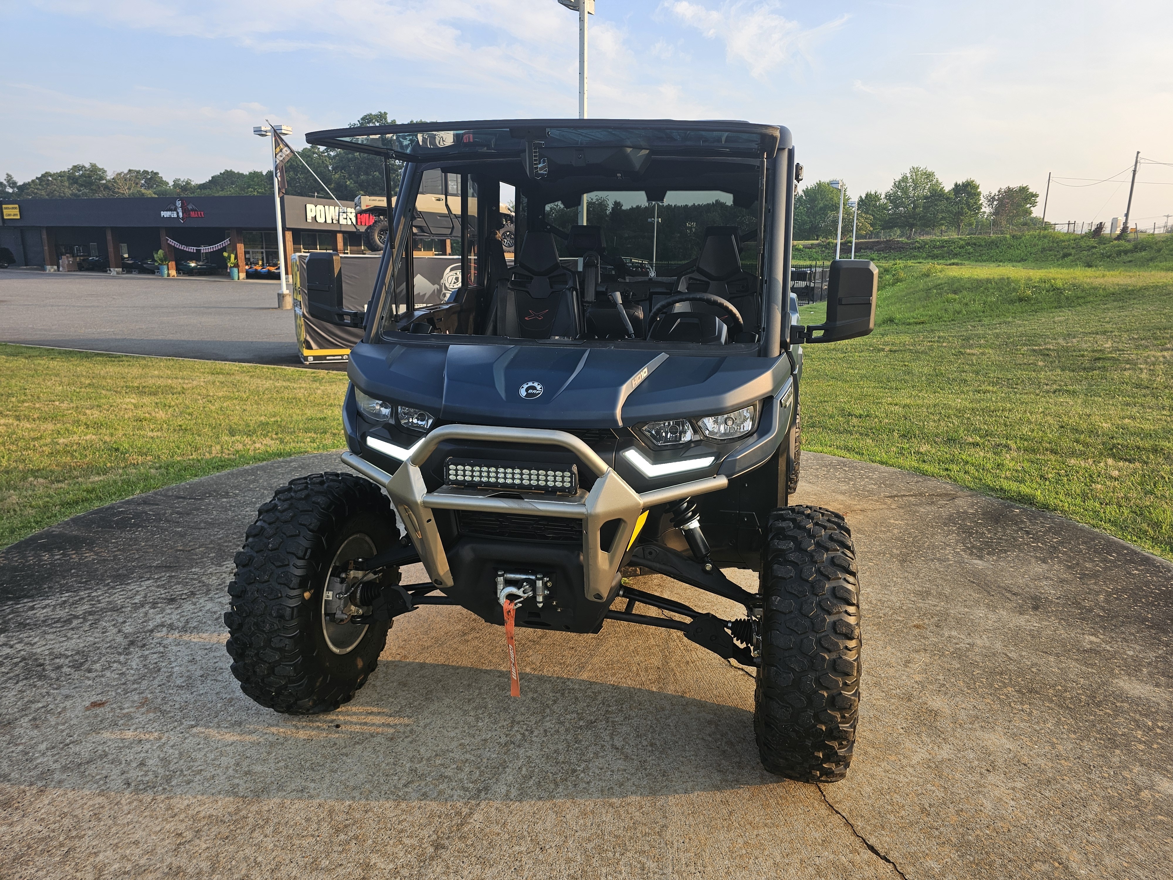 2025 Can-Am Defender MAX Limited in taylorsville NC