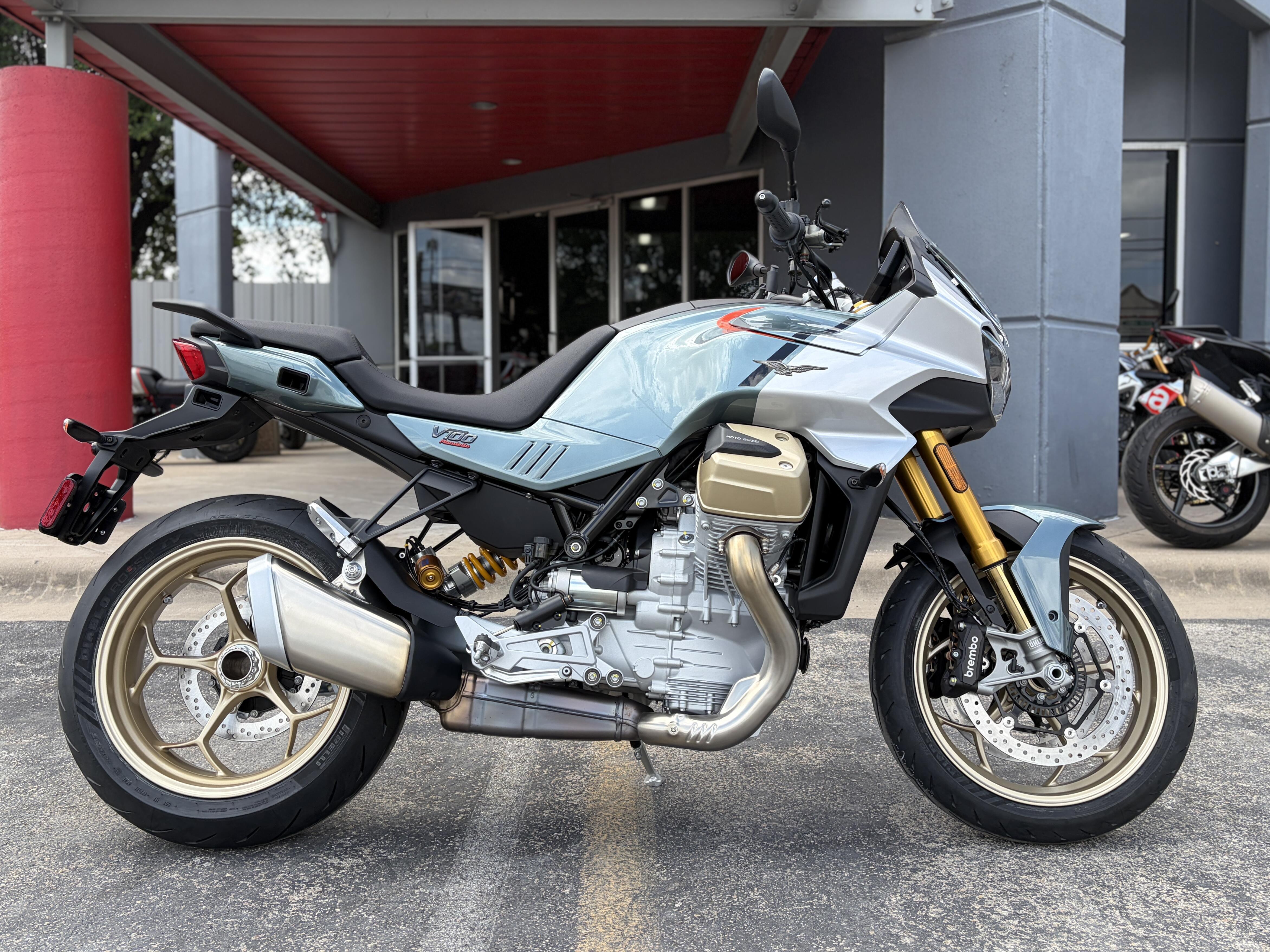 2027 Moto Guzzi V100 Mandello MANDELLO in Austin, TX