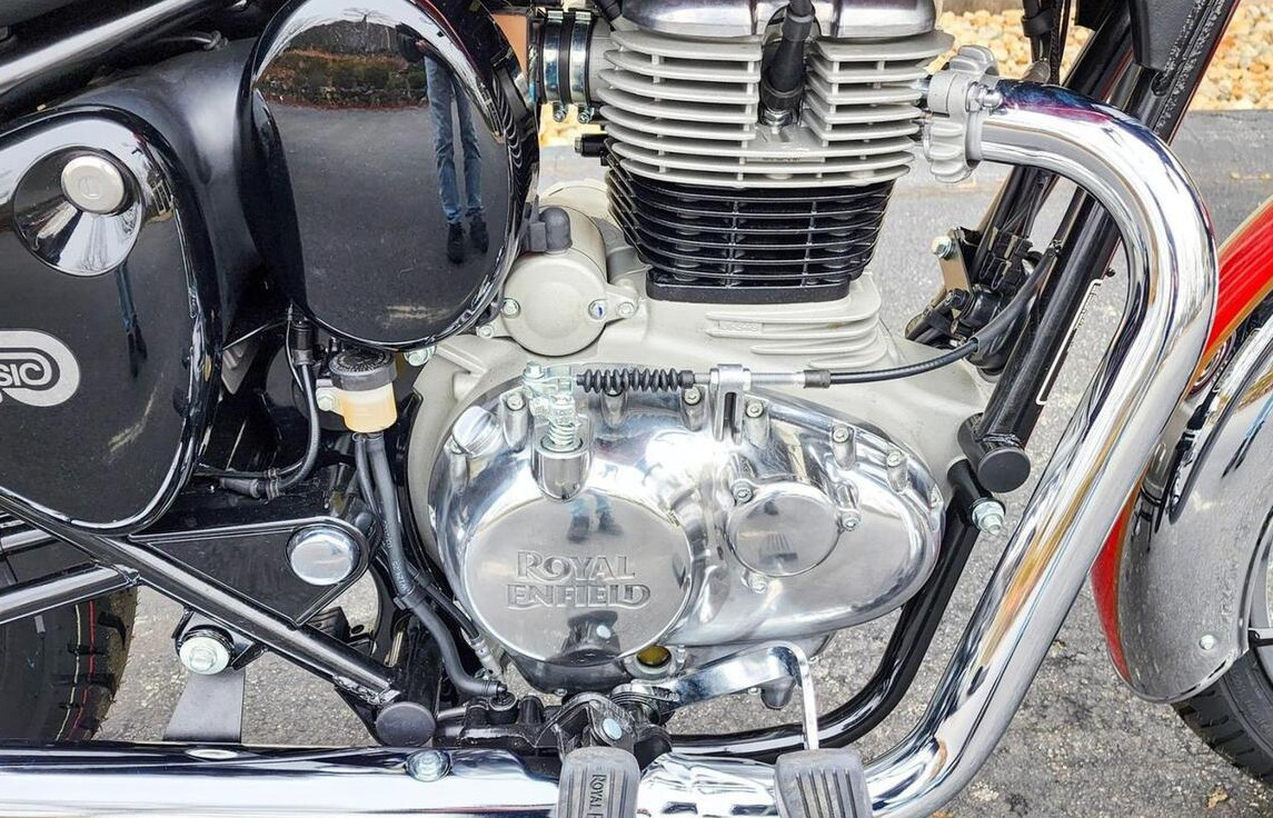 2023 Royal Enfield CLASSIC 350 in burlington MA