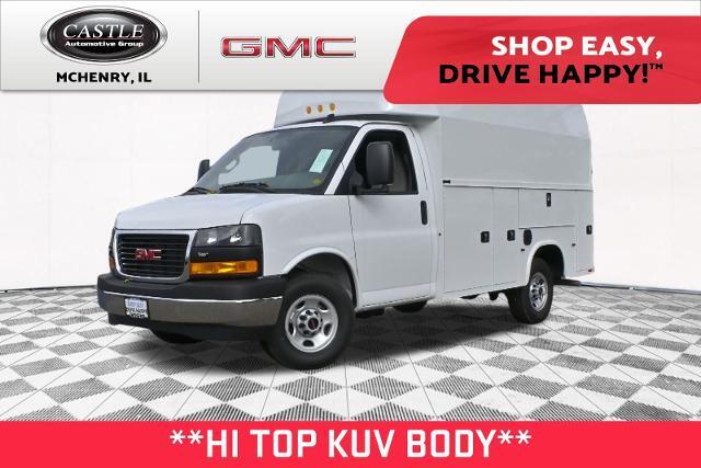2025 GMC Savana Cutaway 3500 in Mchenry, IL
