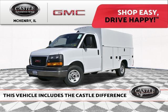 2025 GMC Savana Cutaway 3500 in Mchenry, IL