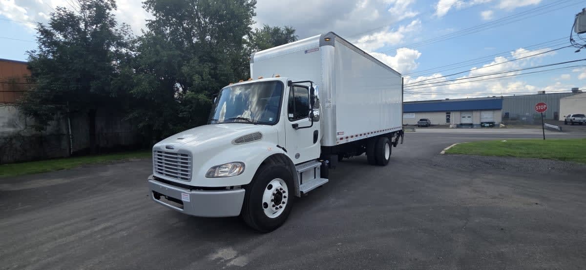 2016 FREIGHTLINER BUSINESS CLASS M2 106 in Bensalem, PA
