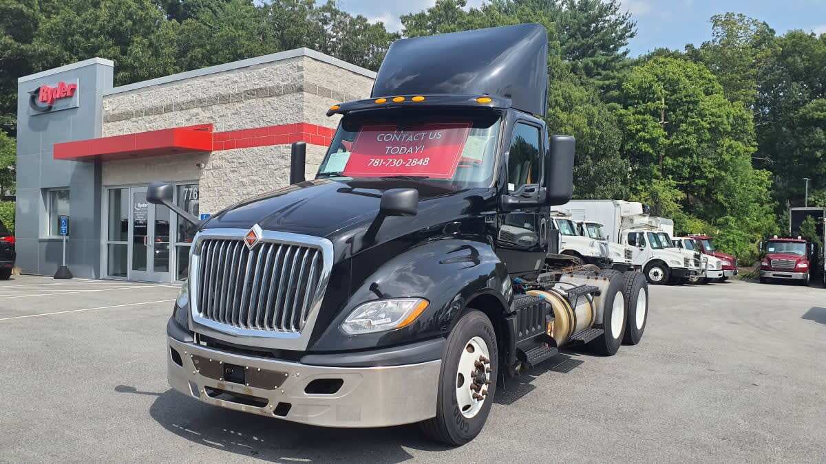 2020 INTERNATIONAL LT625 DAYCAB T/A in Norwood, MA