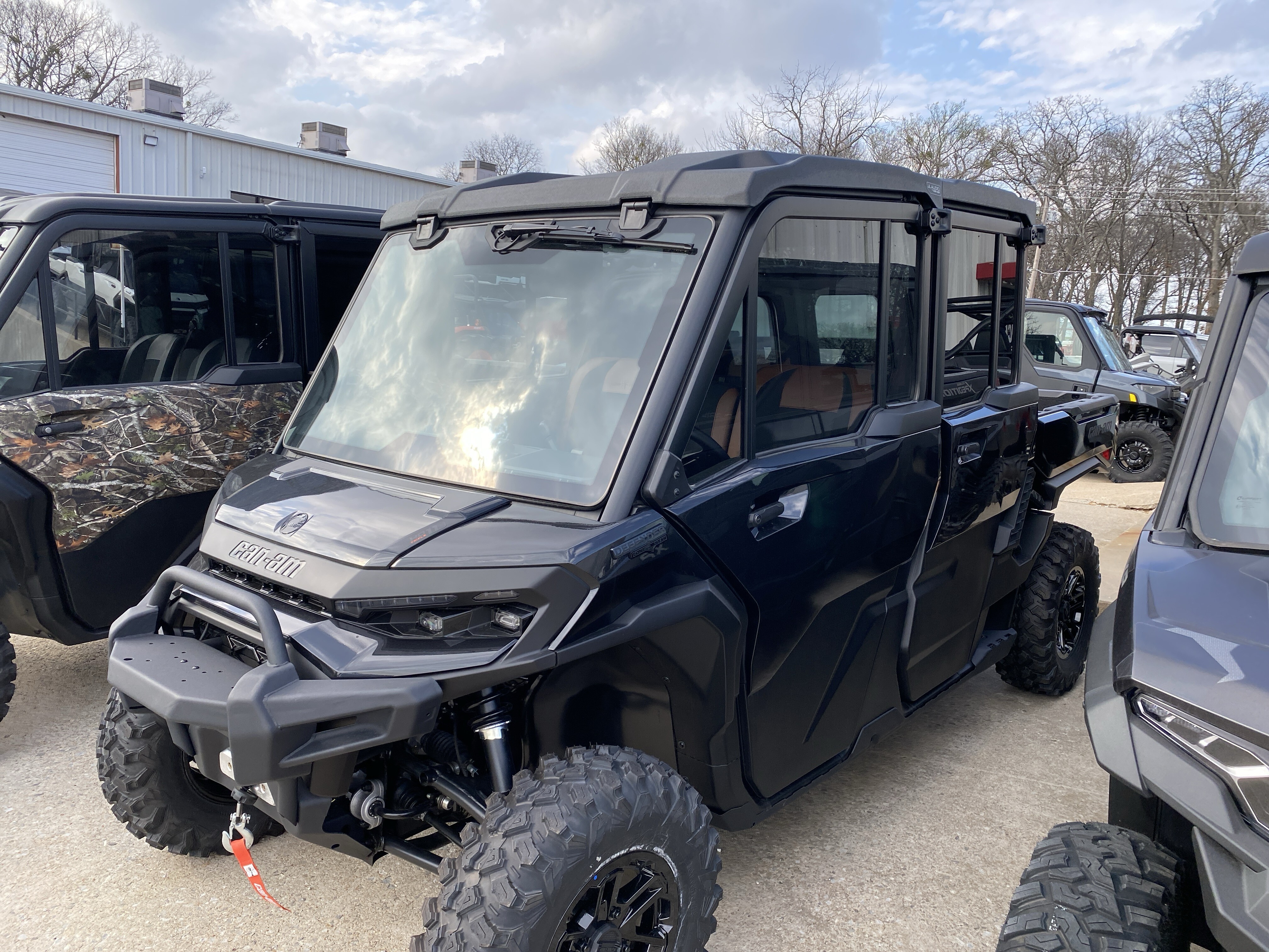2026 Can-Am Defender MAX Lone Star CAB HD11 in afton OK
