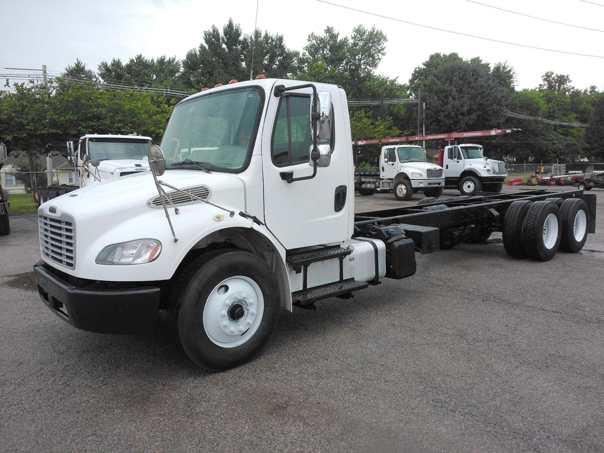 2020 FREIGHTLINER BUSINESS CLASS M2 106 in Kansas City, KS