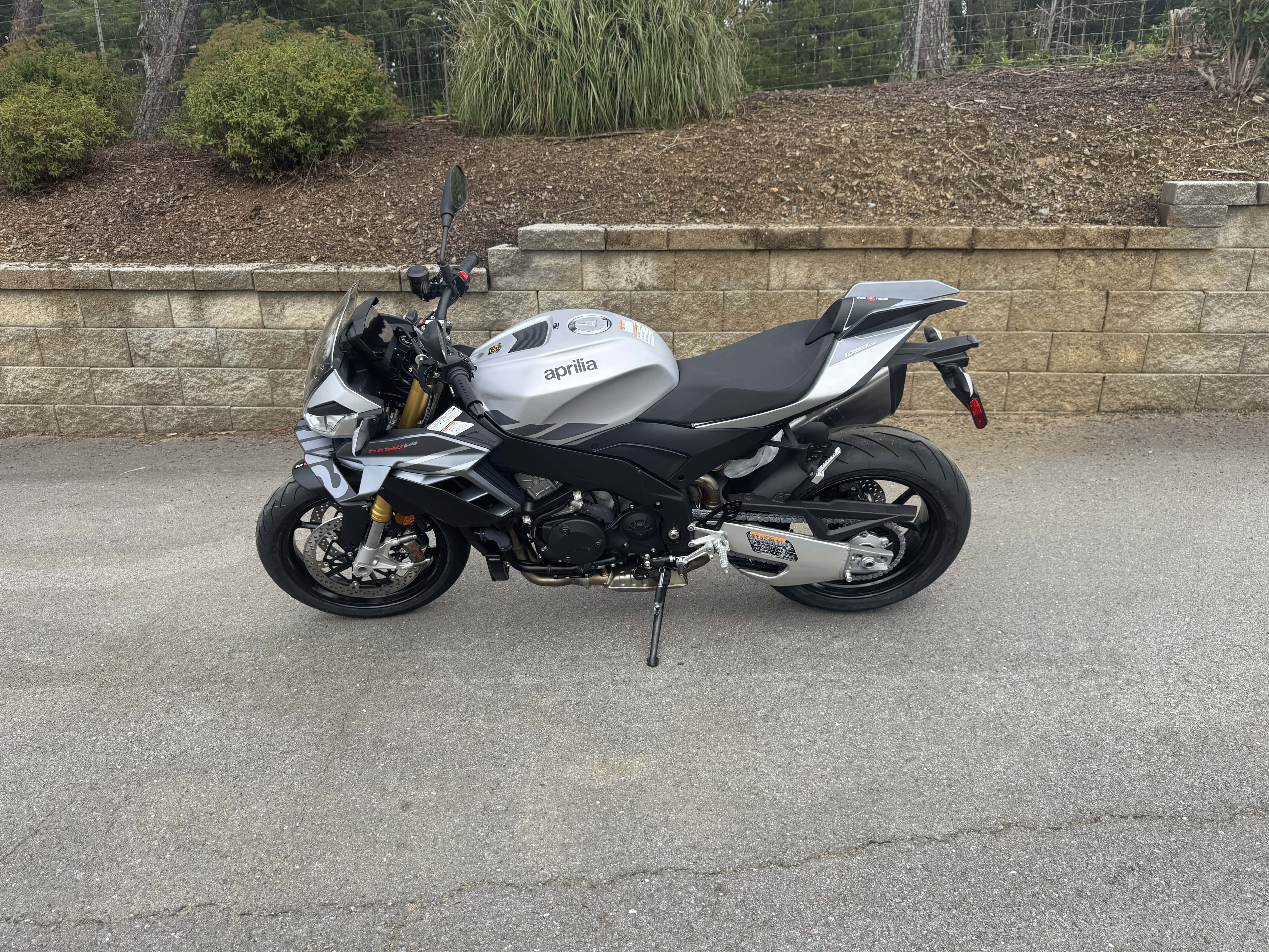 2027 Aprilia TUONO V4 1100 1100 in Ellijay, GA