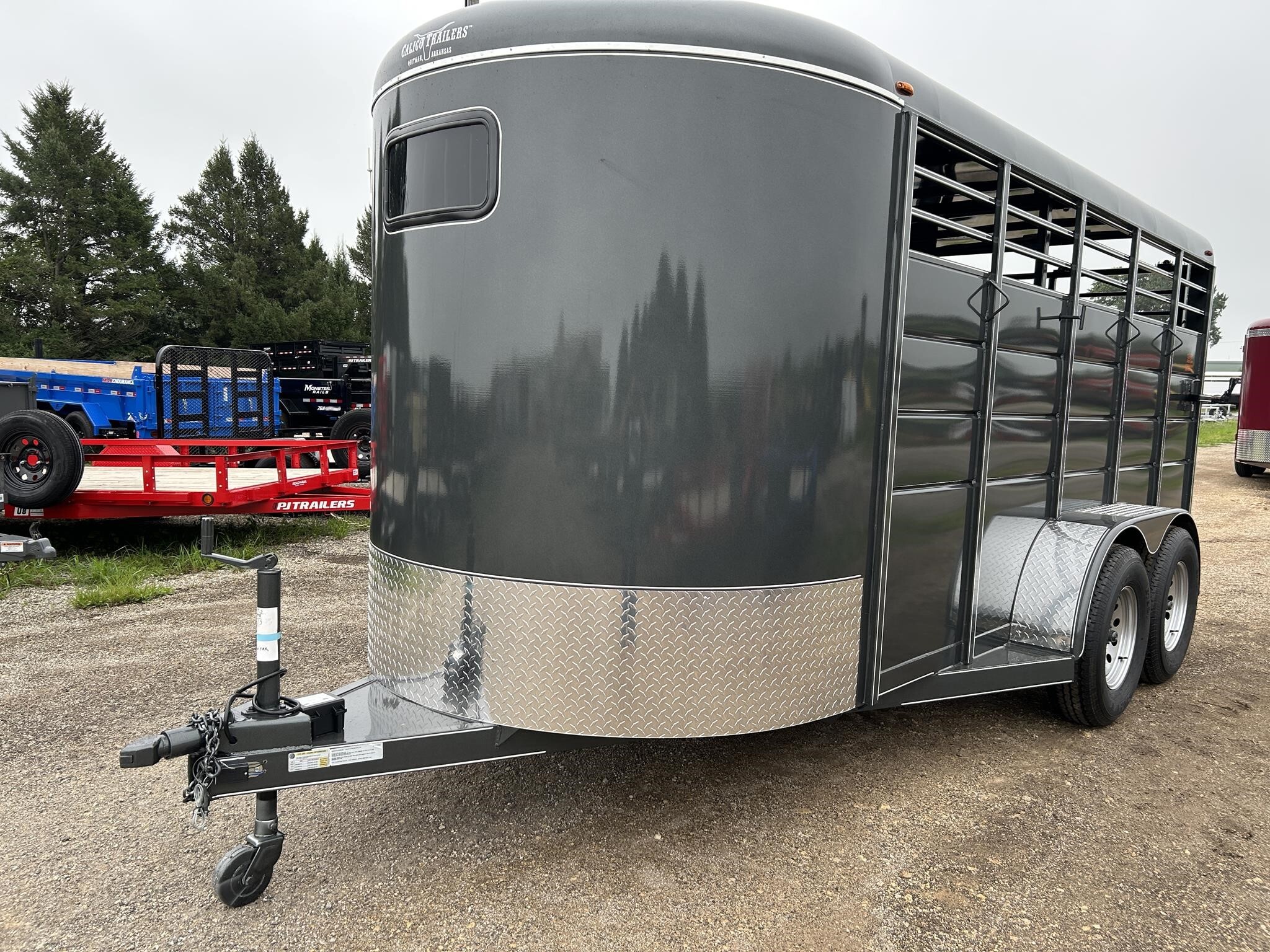 2026 CALICO 16'X6'X6'6" TALL 7K TA LIVESTOCK TRAILER in Pecatonica, IL