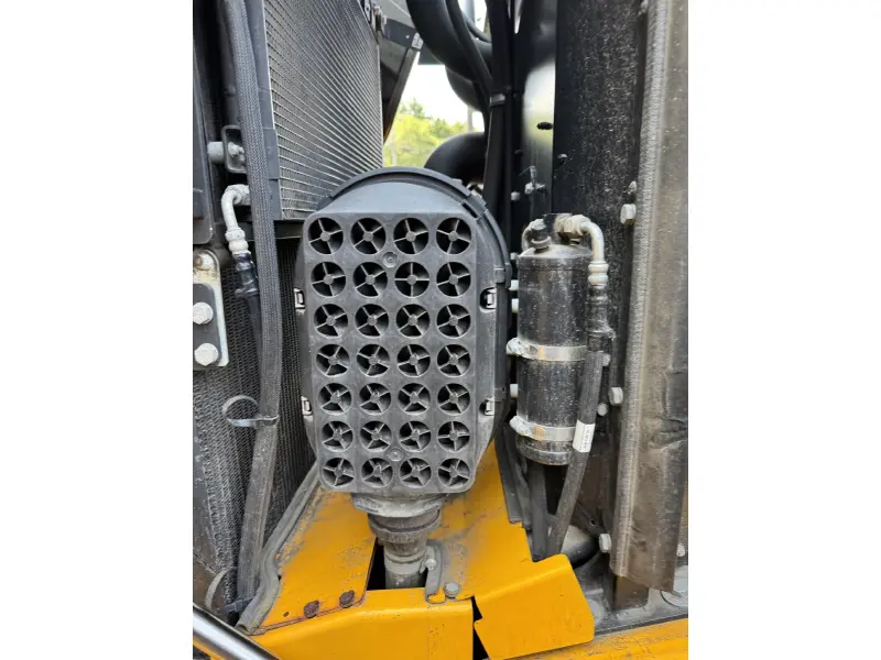 2022 JCB 437ZX