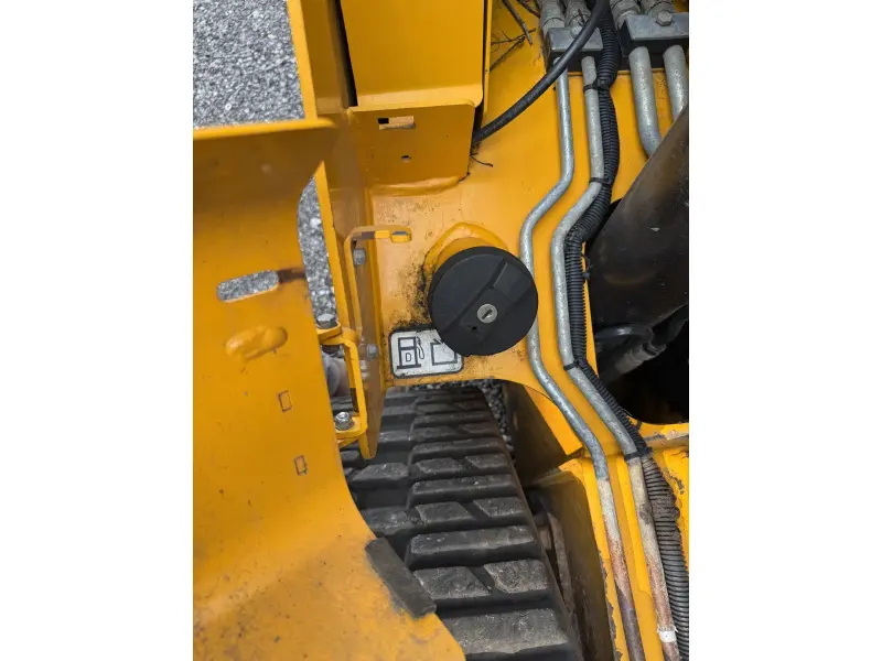 2021 JCB 215T