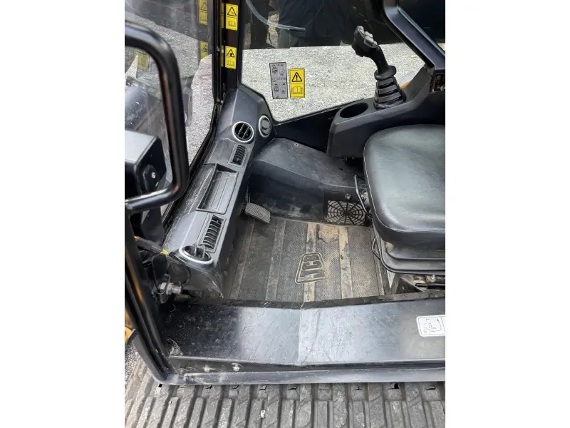 2021 JCB 215T