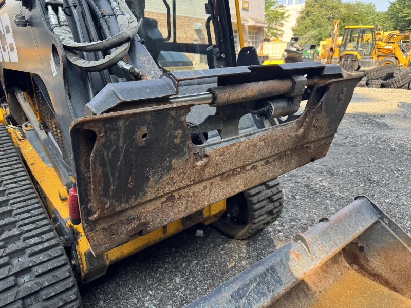 2021 JCB 215T