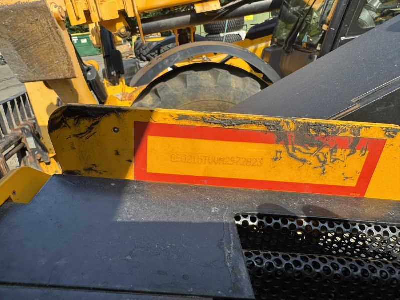 2021 JCB 215T