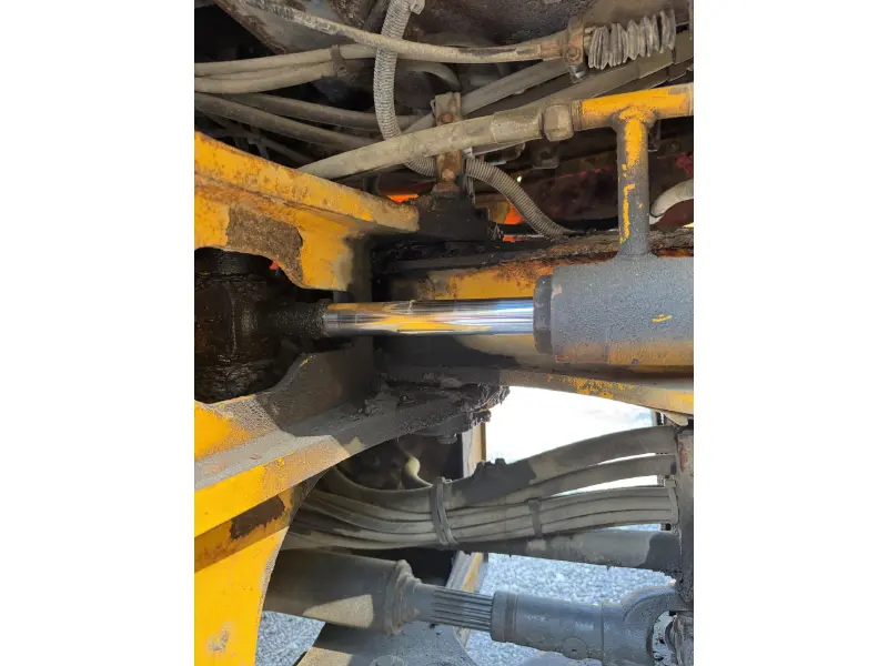 2003 JCB 411HT