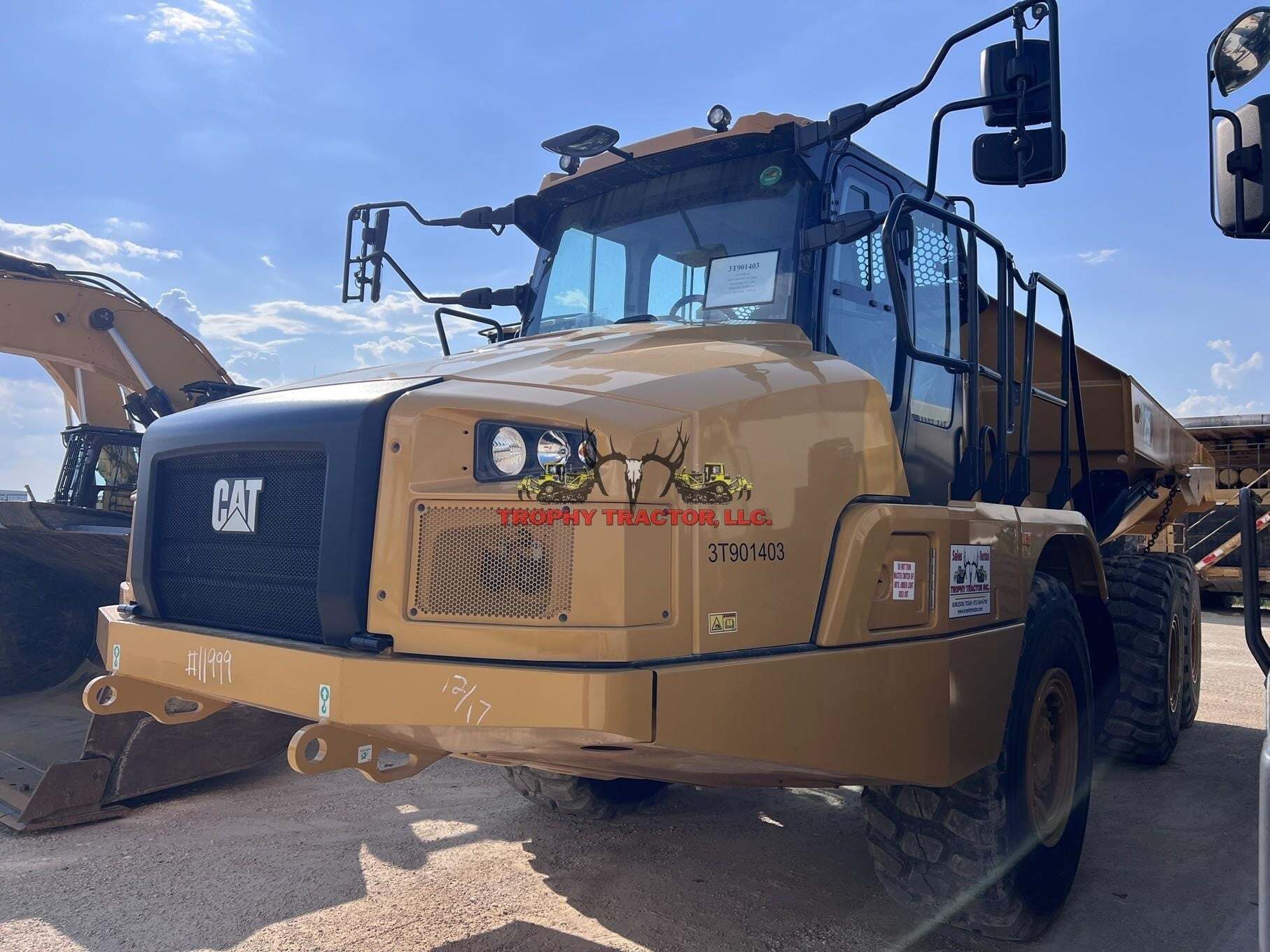 2025 CATERPILLAR 725 in Burleson, TX