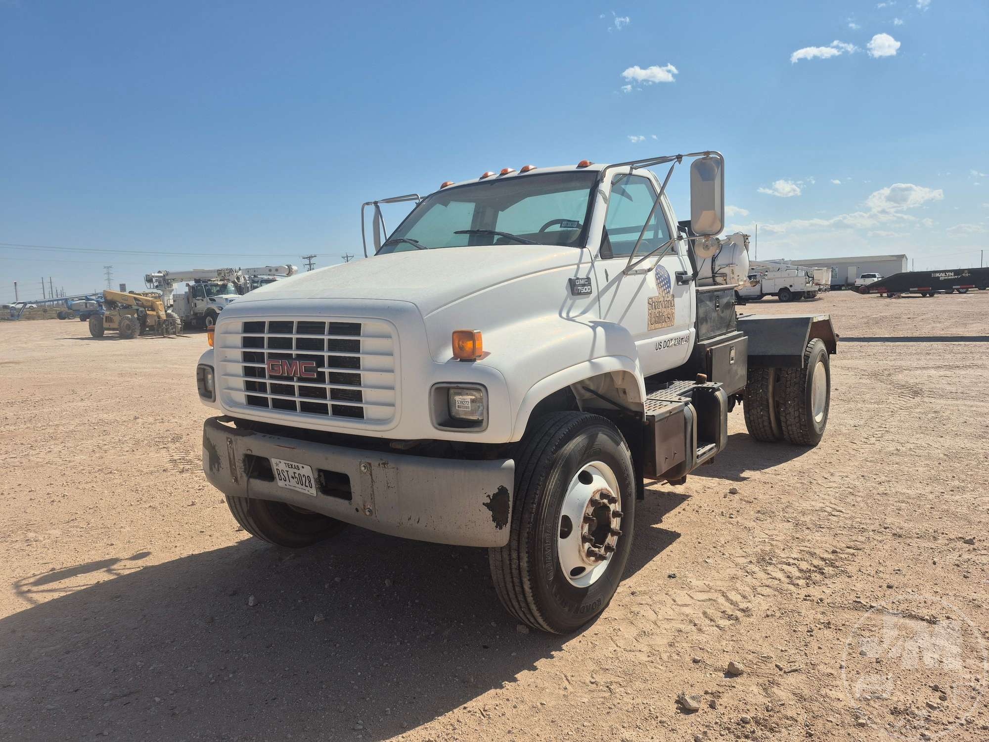 1998 GMC C7500 in Stanton, TX