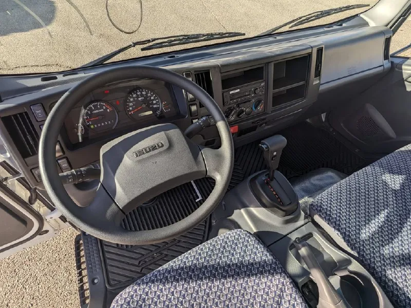 2026 ISUZU NRR