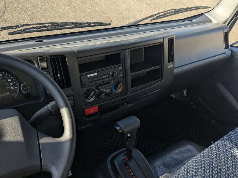2026 ISUZU NRR