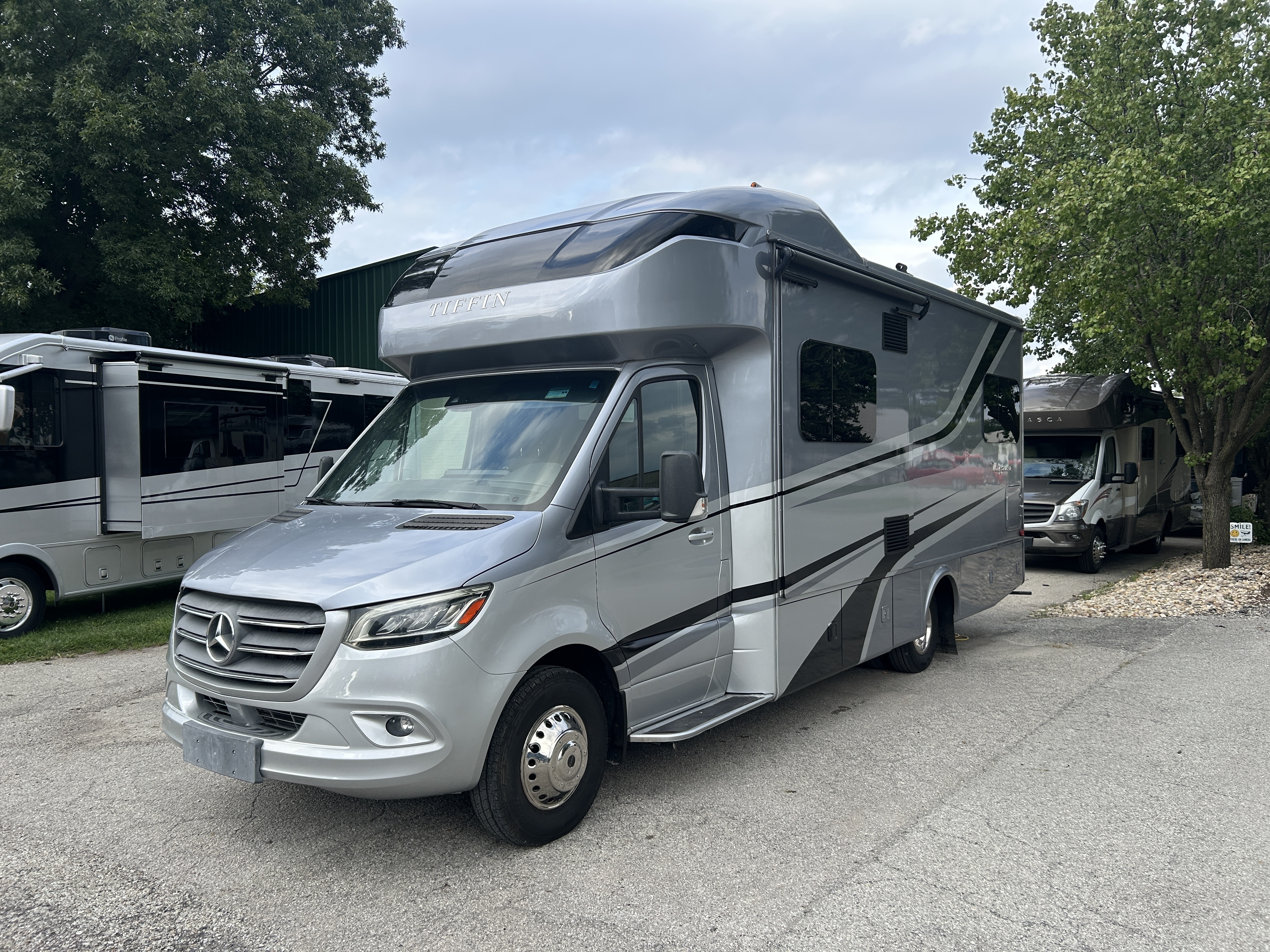 2020 Tiffin Motorhomes WAYFARER 25 TW Class B+ RV