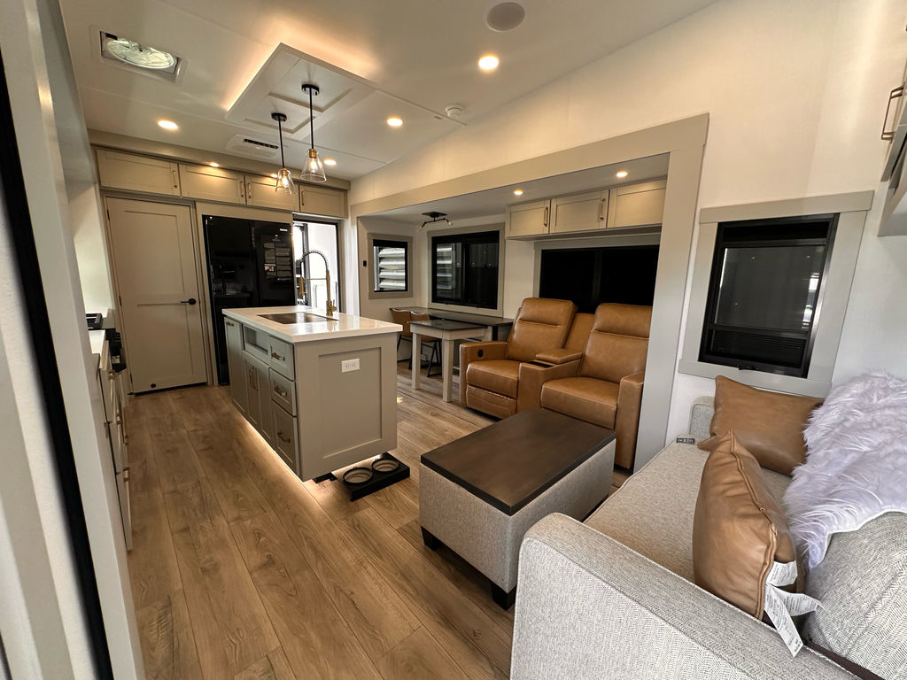 2024 Brinkley Model Z 3400 in byron GA