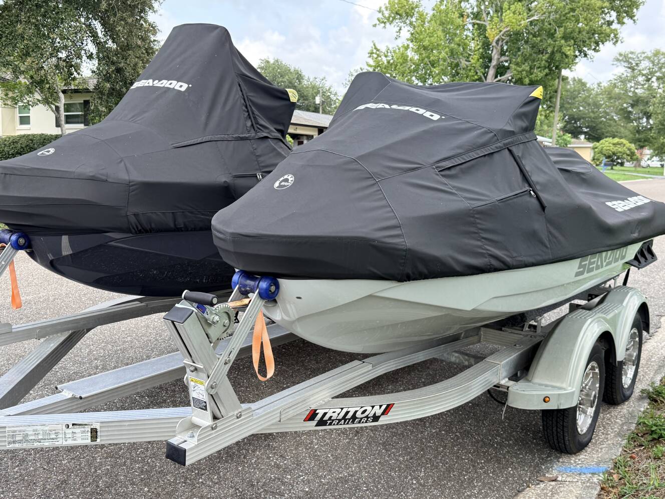 A photo of this 2023 Sea-Doo FISH PRO TROPHY 170