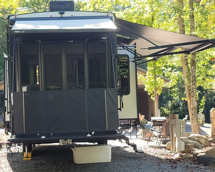 2022 Grand Design MOMENTUM G-CLASS 320G in murphy NC