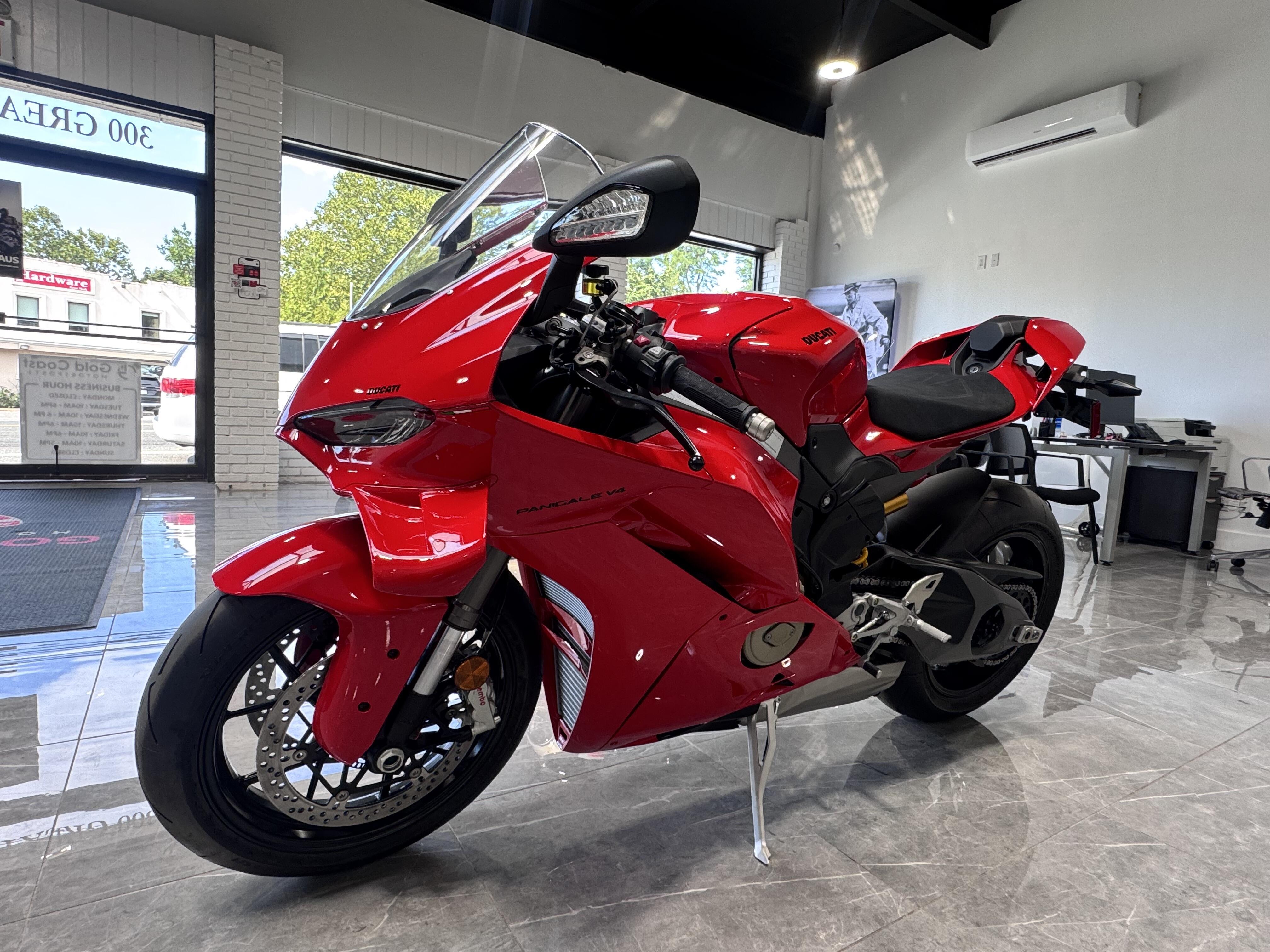 2026 Ducati PANIGALE V4 V4 in Great Neck, NY