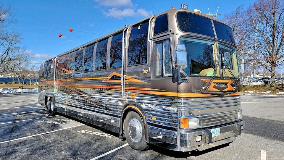 1998 Prevost MARATHON COACH XL45 in dighton MA