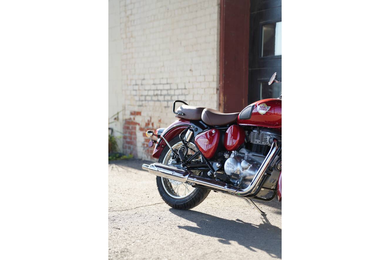 A photo of this 2027 Royal Enfield CLASSIC 350