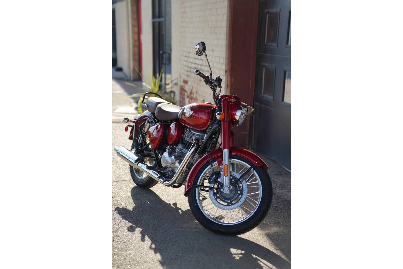 A photo of this 2027 Royal Enfield CLASSIC 350