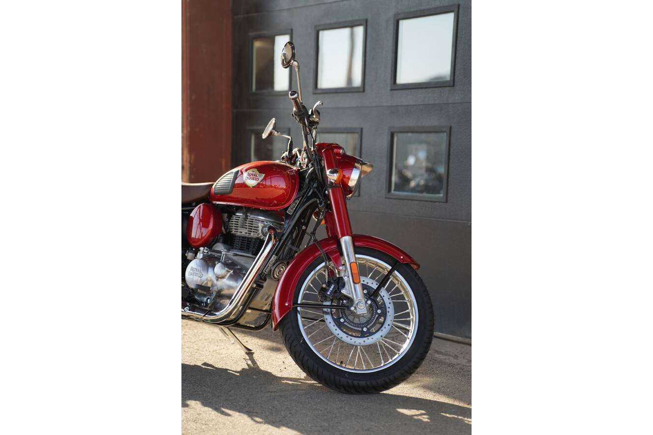 A photo of this 2027 Royal Enfield CLASSIC 350