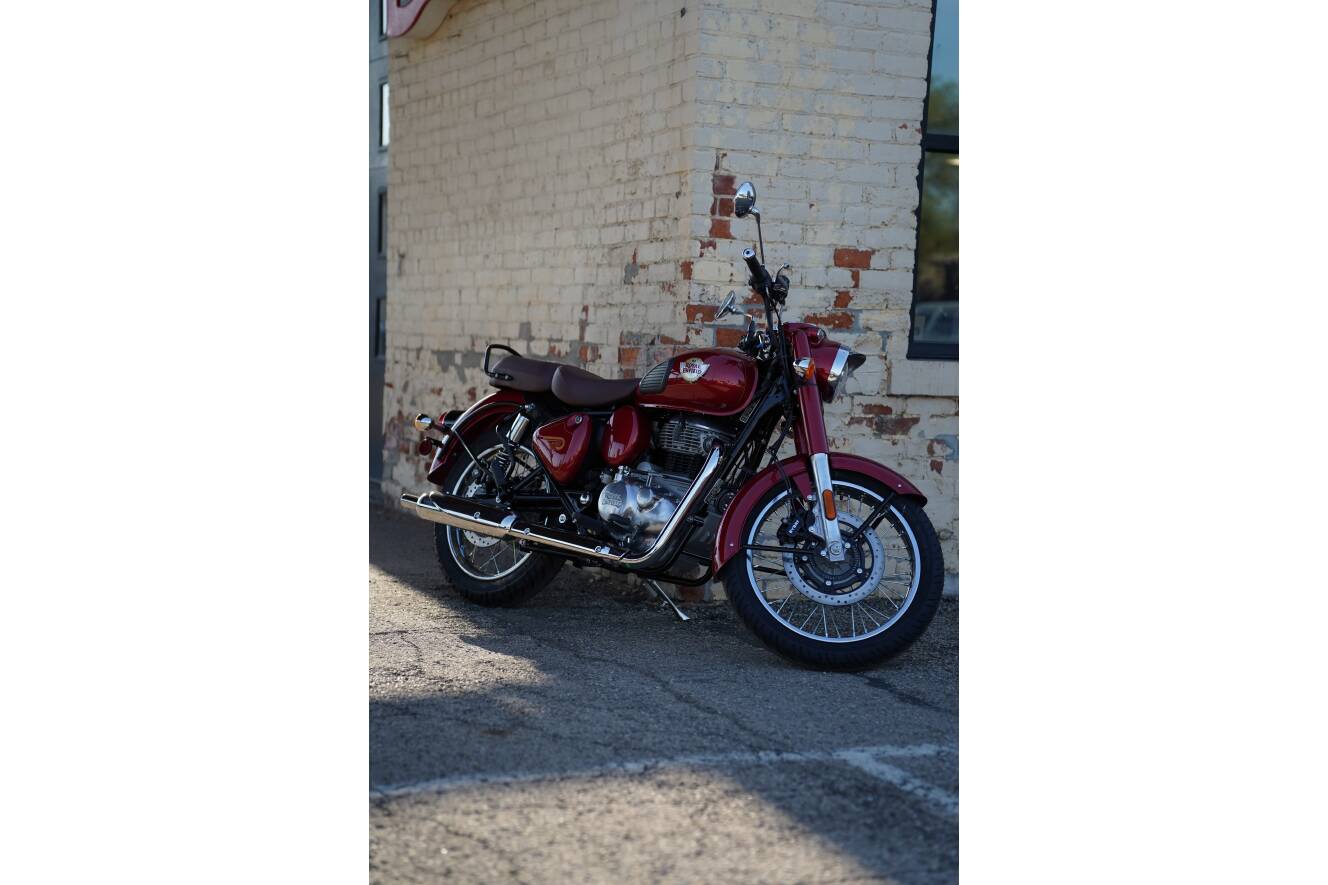A photo of this 2027 Royal Enfield CLASSIC 350