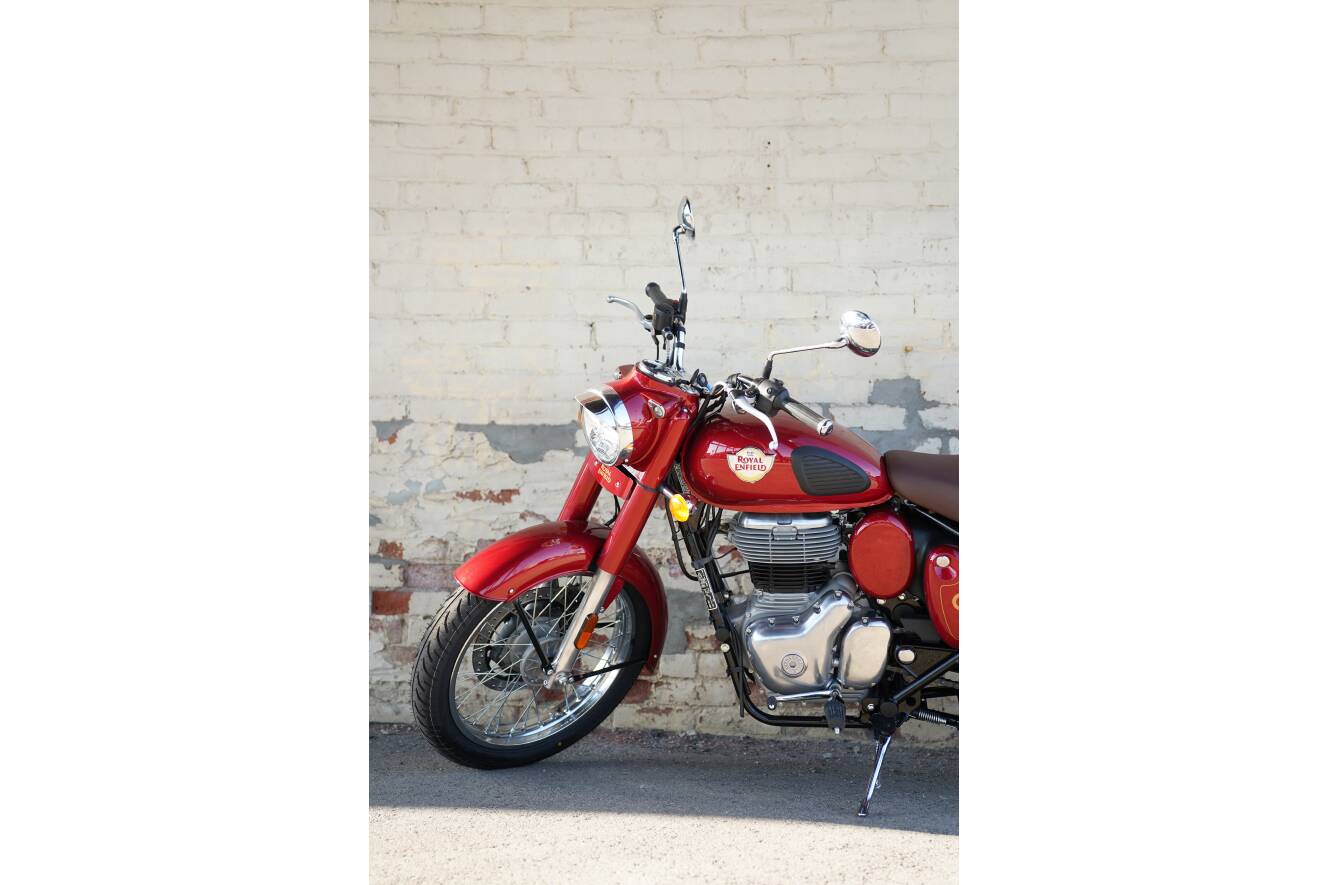 A photo of this 2027 Royal Enfield CLASSIC 350