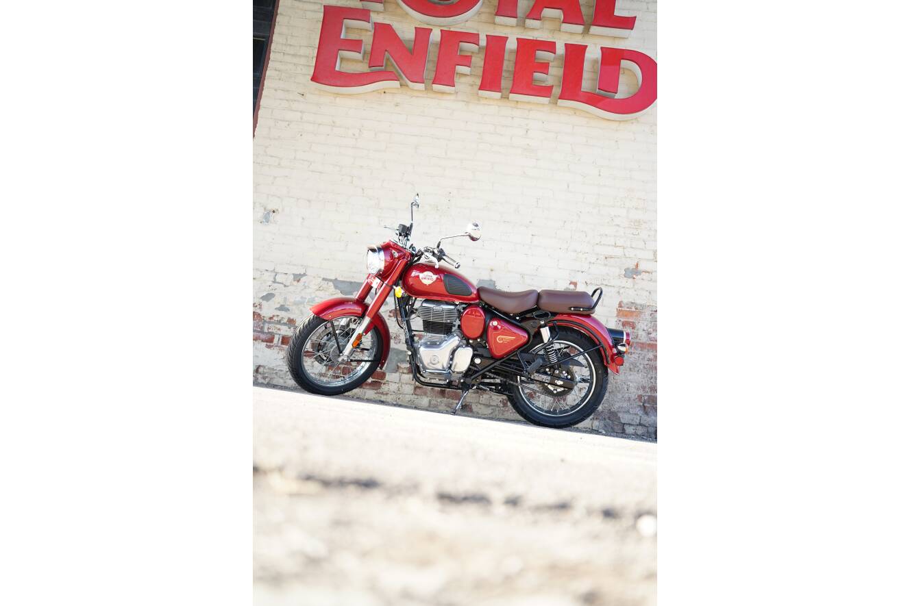 A photo of this 2027 Royal Enfield CLASSIC 350