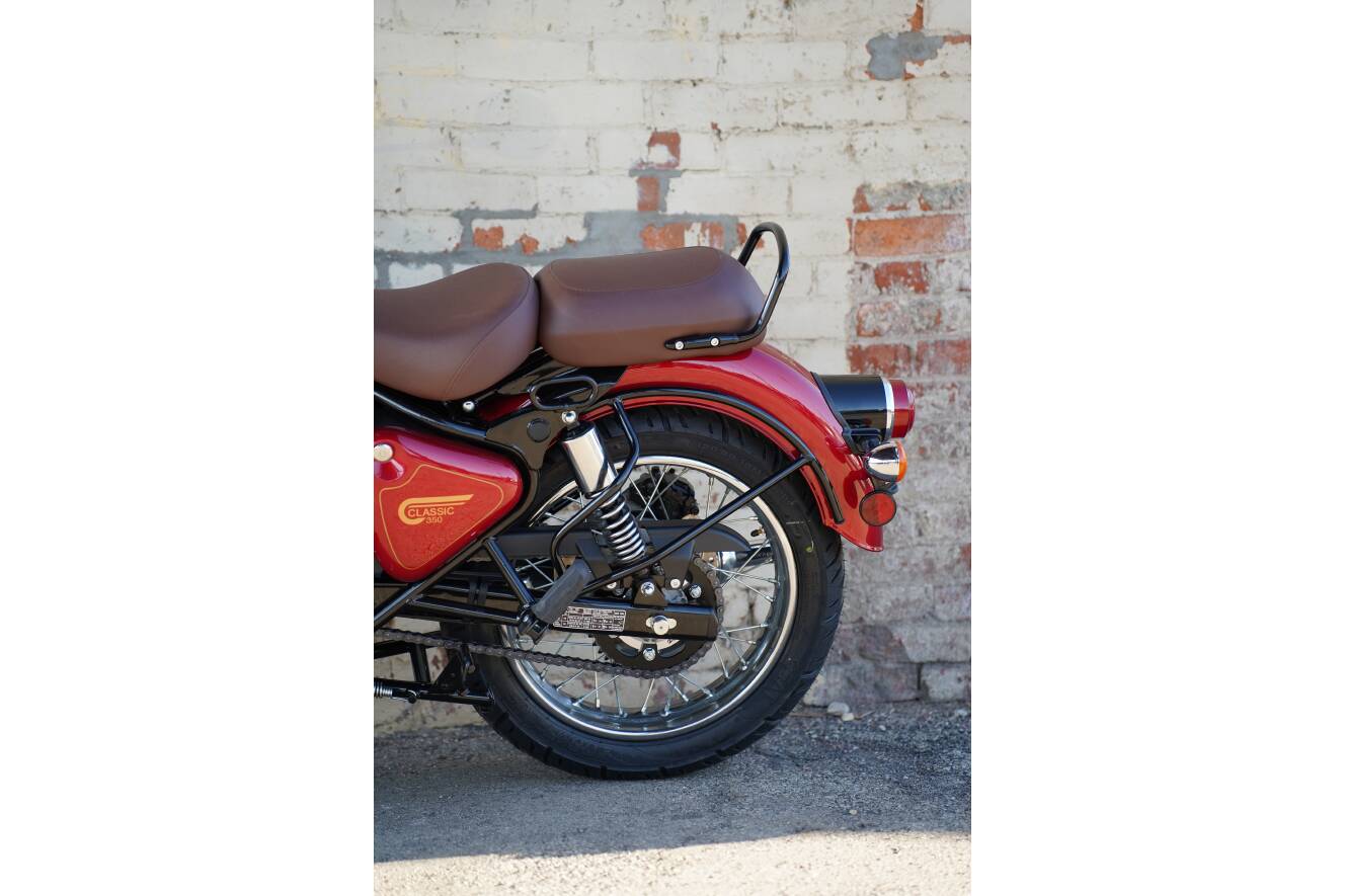A photo of this 2027 Royal Enfield CLASSIC 350
