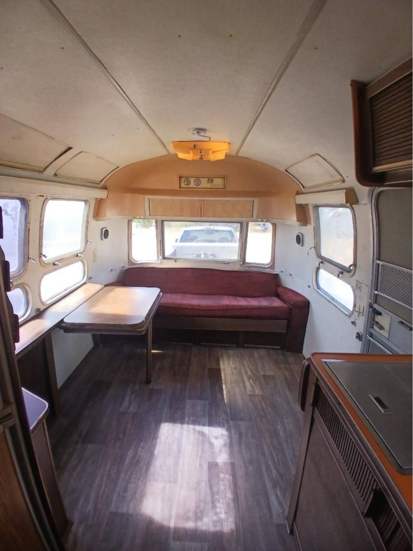 A photo of this 1973 Airstream Sovereign Land Yacht