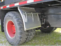 1988 CHEVROLET 16' H.D. FLATBED PLATFORM BODY 