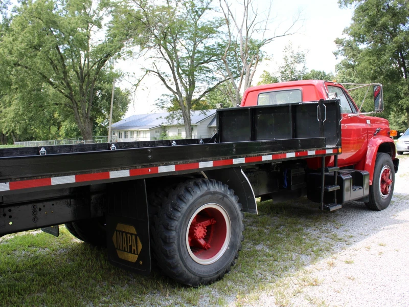 1988 CHEVROLET 16' H.D. FLATBED PLATFORM BODY 