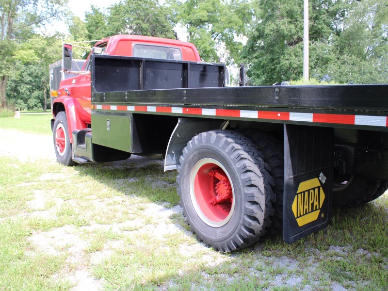 1988 CHEVROLET 16' H.D. FLATBED PLATFORM BODY 
