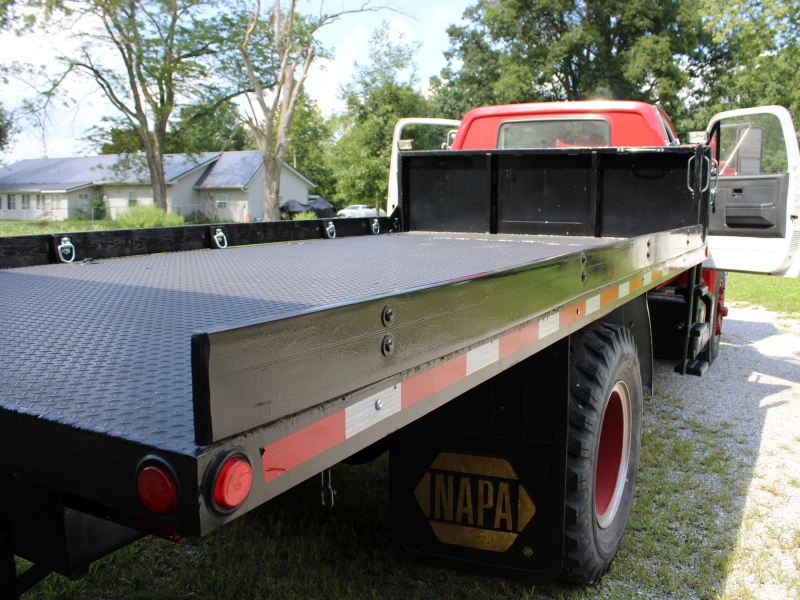 1988 CHEVROLET 16' H.D. FLATBED PLATFORM BODY 