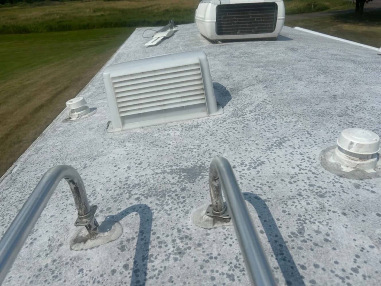 A photo of this 1998 Fleetwood TIOGA 26
