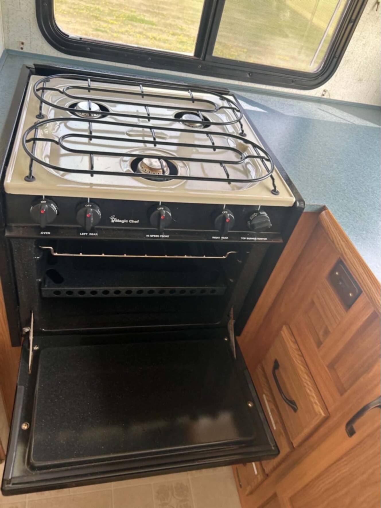 A photo of this 1998 Fleetwood TIOGA 26