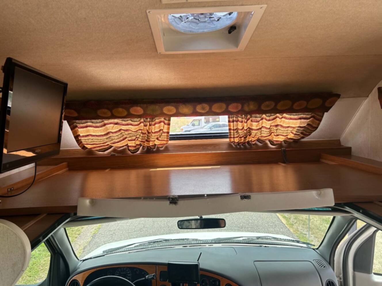 A photo of this 1998 Fleetwood TIOGA 26