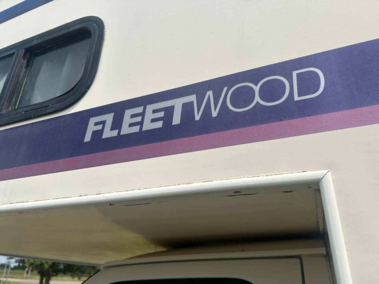 A photo of this 1998 Fleetwood TIOGA 26