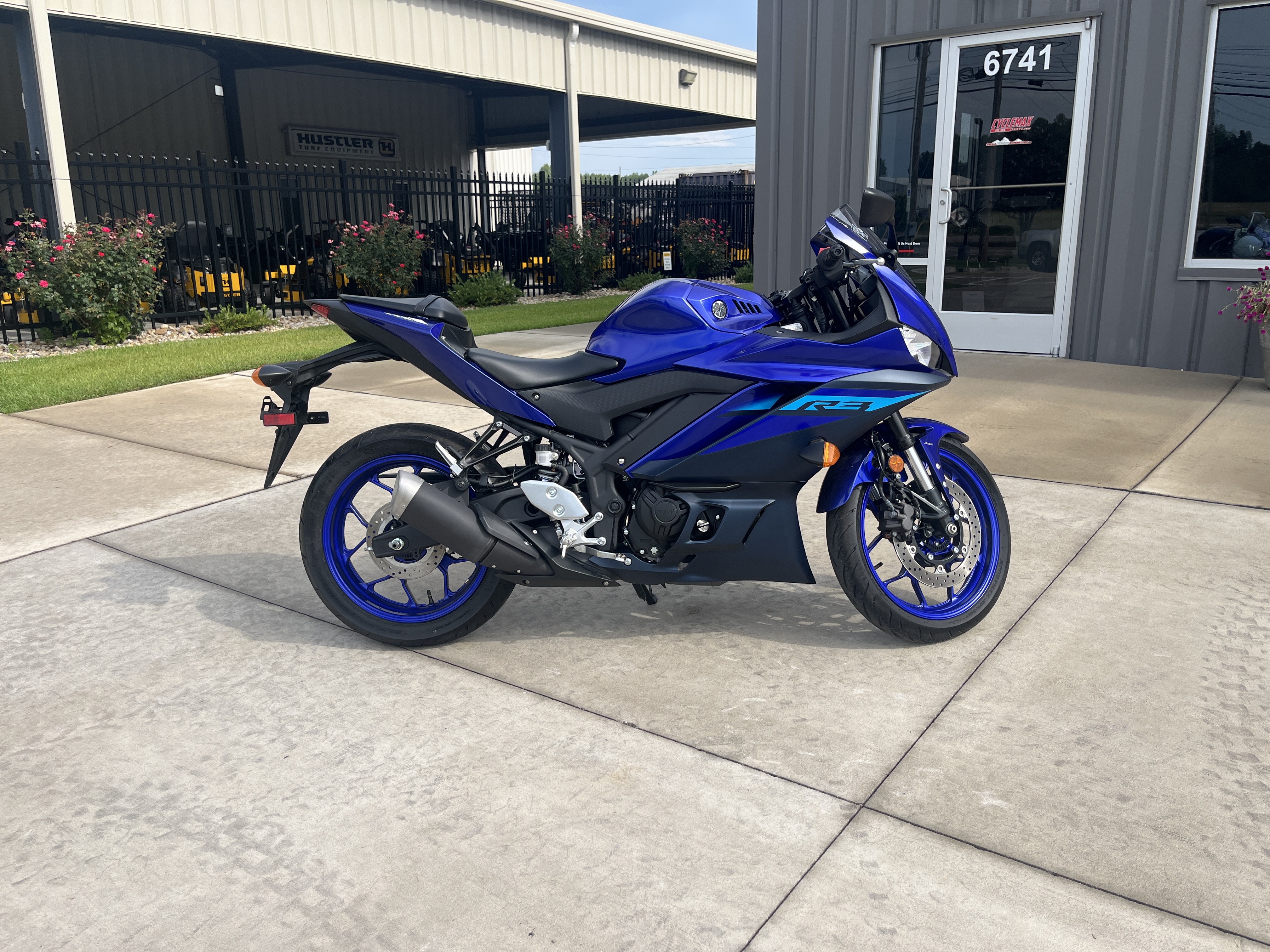 2024 Yamaha YZF R3 ABS R3 ABS in Wilson, NC